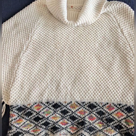 Chelsea & Violet Cream and Black Patterned Poncho With Fringe - Picture 2 of 5